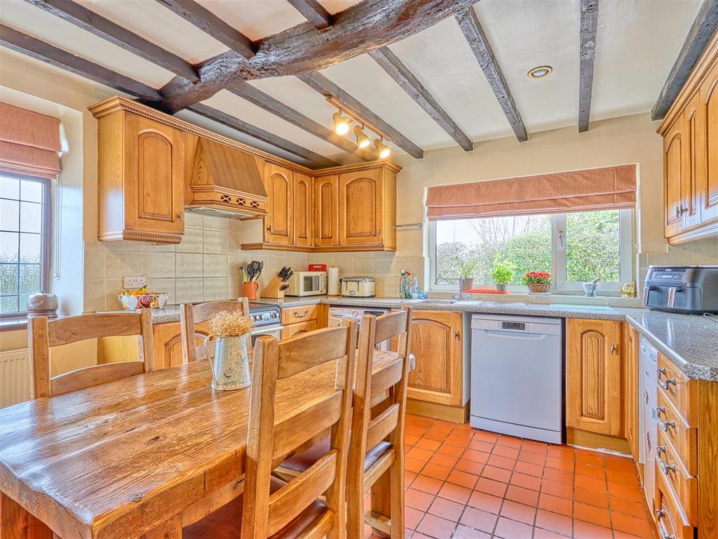 Kitchen diner