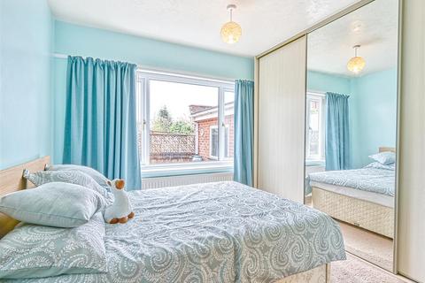 3 bedroom detached bungalow for sale, Newbridge Street, Chesterfield S41