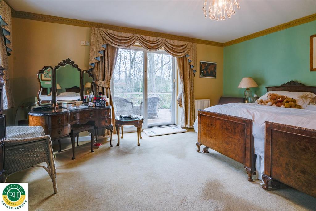 Master Bedroom 1.jpg