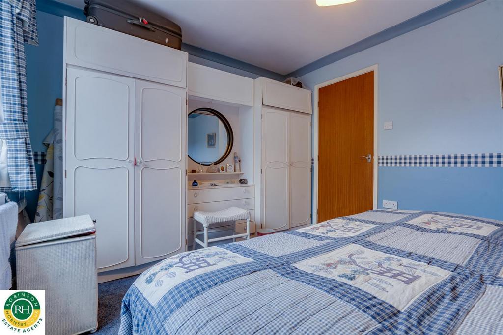 Bedroom 4-2.jpg