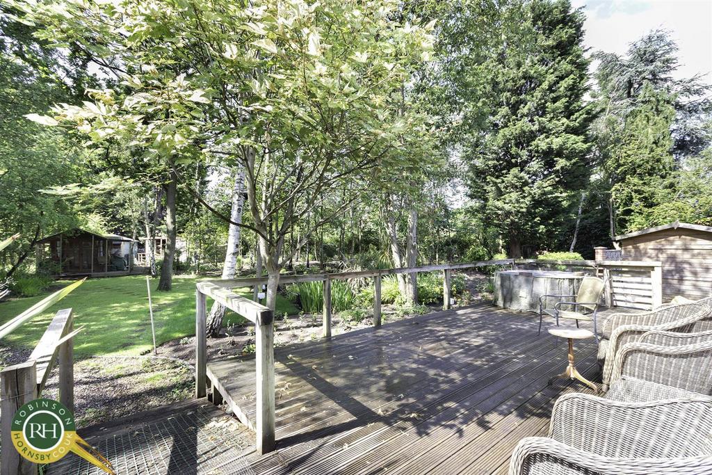 Rear decking