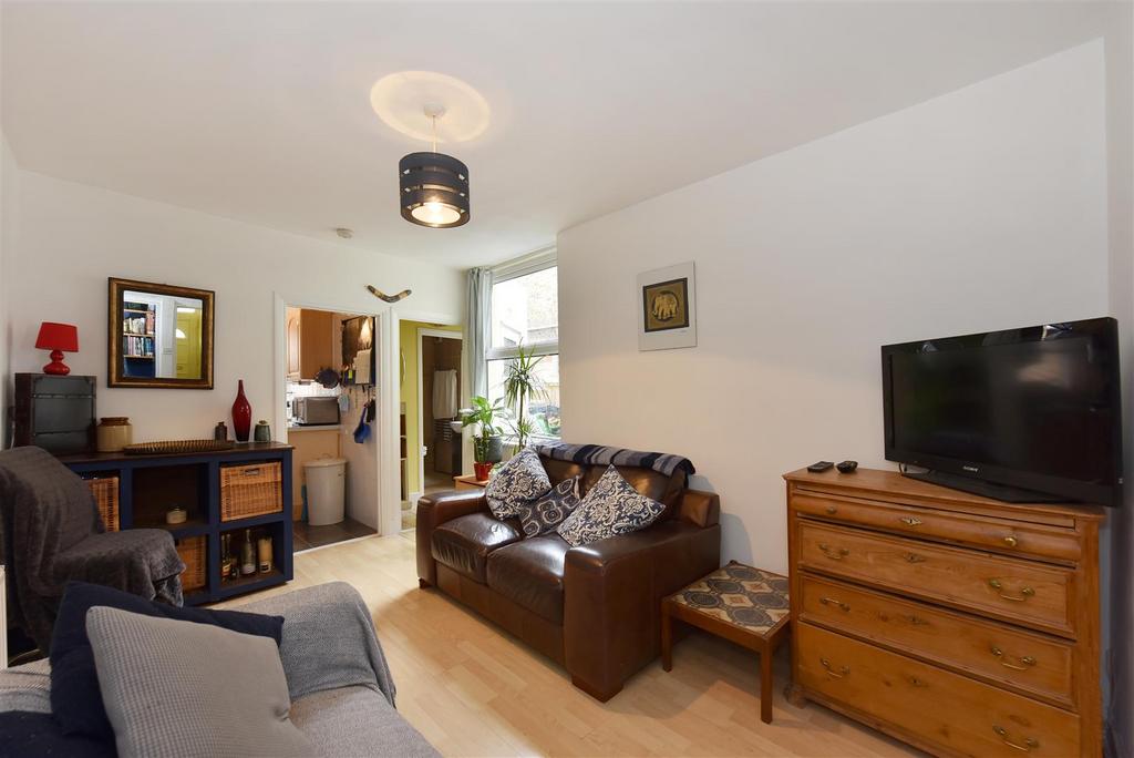 Ling Road, Canning Town, E16 2 bed for sale £325,000