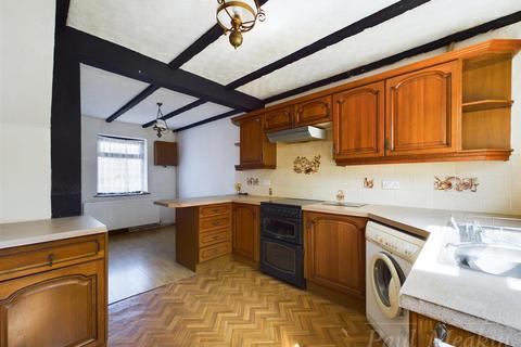 28 Brockham Crescent, New Addington, Croydon, CR0 0PP