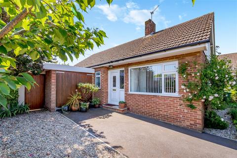 2 bedroom detached bungalow for sale - Fauchons Close, Bearsted, Maidstone