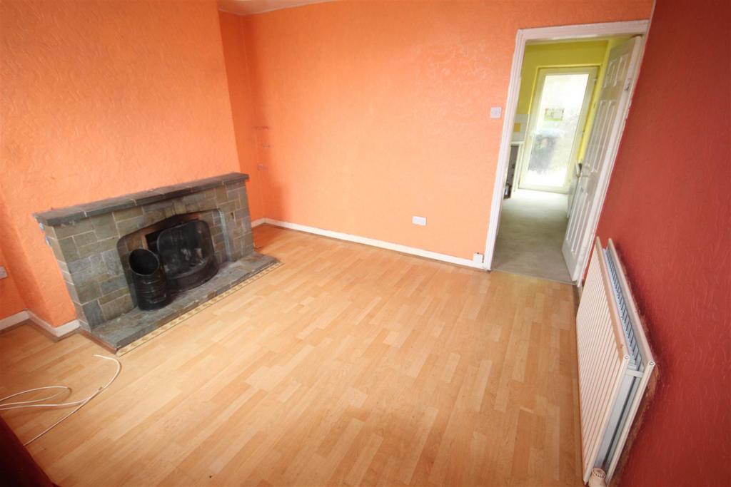 Craigside Cottages, TanyGraig Road, Llysfaen 2 bed cottage for sale
