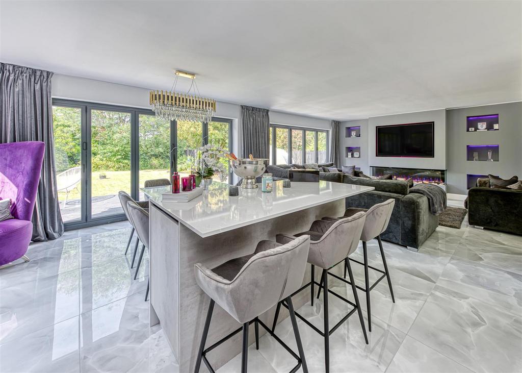 14 Lothians Road-kitchen7 JUN23.jpg