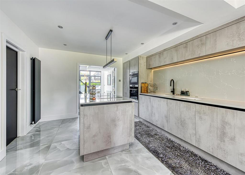14 Lothians Road-kitchen2 JUN23.jpg