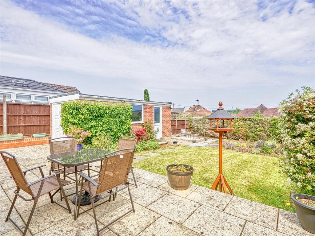 Elvaston Road, Chesterfield S42 2 bed bungalow for sale £240,000