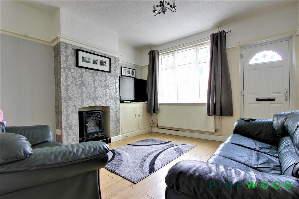 Spencer Street, Chesterfield S44 2 bed terraced house for sale £117,000