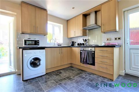 10 Beech Avenue, Creswell, Worksop, S80 4AQ