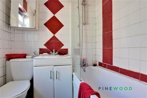 57 Queens Road, Hodthorpe, Worksop, S80 4UW