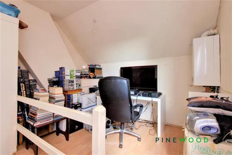 57 Queens Road, Hodthorpe, Worksop, S80 4UW