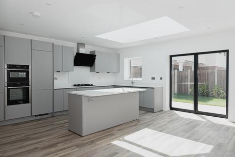 5 bedroom detached house for sale - Pine Hill, Epsom
