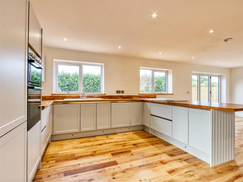 Kitchen diner