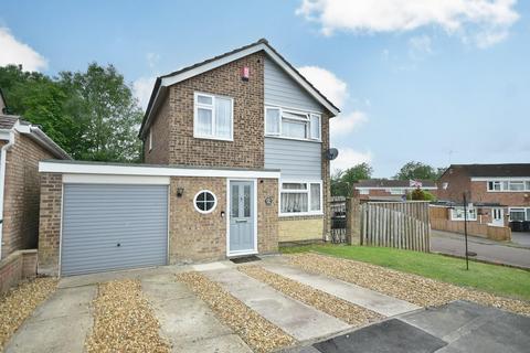 19 Farman Close, Swindon, SN3 6DP