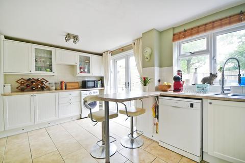 19 Farman Close, Swindon, SN3 6DP