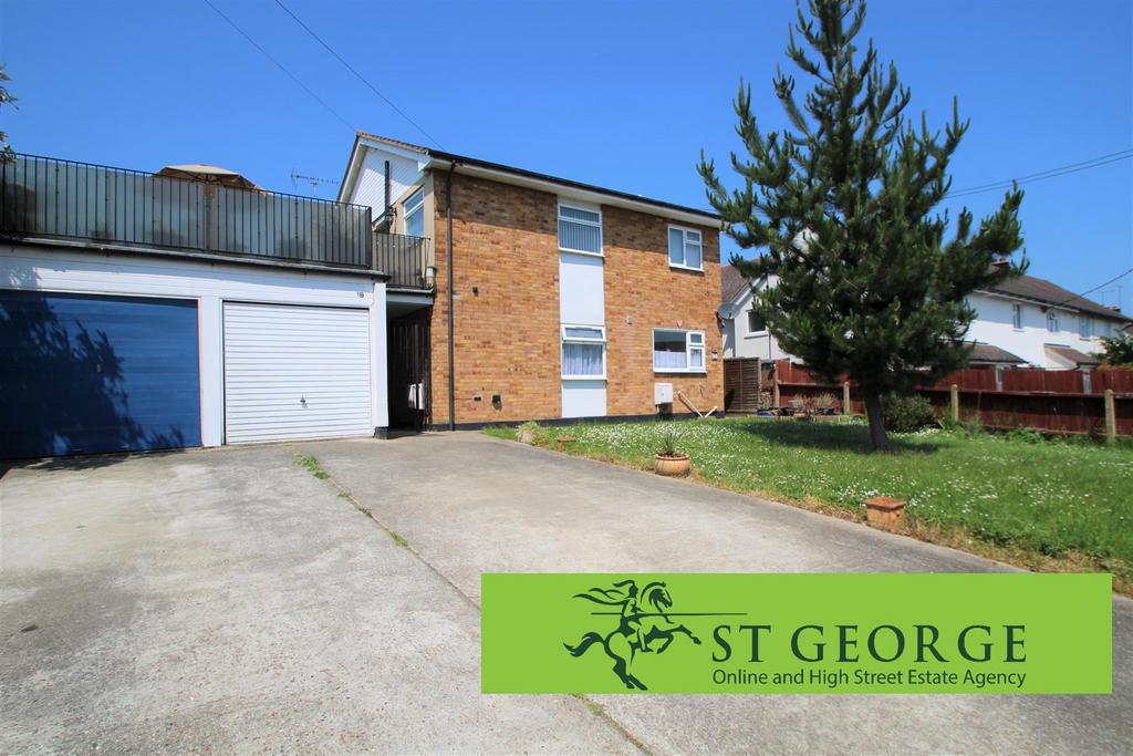 Vernon Avenue, Rayleigh 2 bed flat for sale £300,000