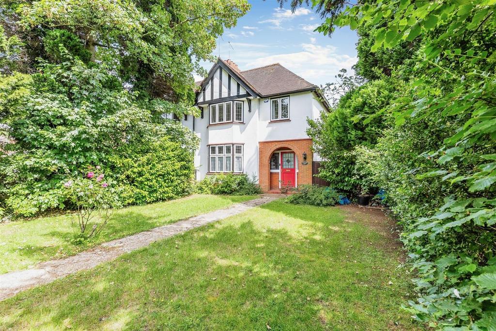 Kettering Road Large Property with Substantial Annexe 4 bed semi