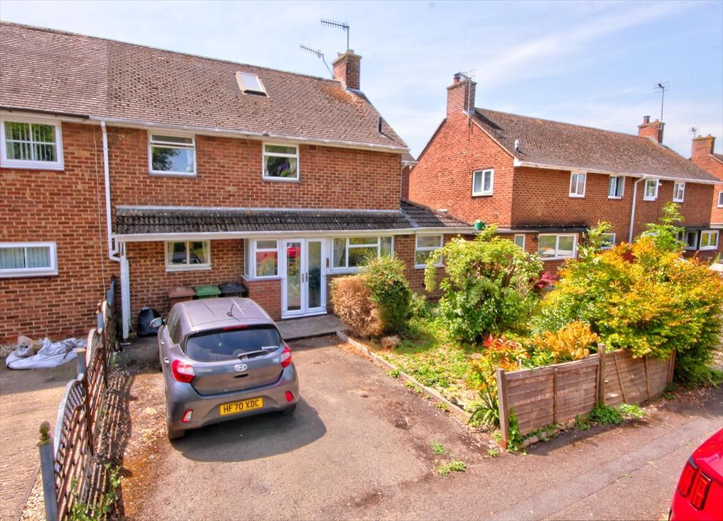 Battleton Road, Evesham 3 bed semidetached house for sale £275,000