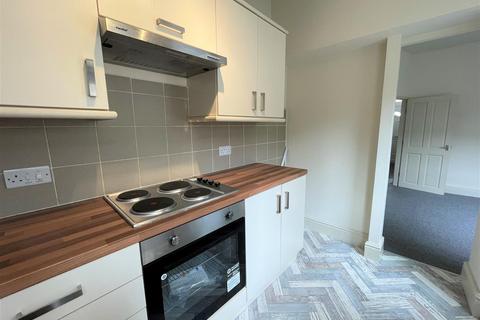 2 bedroom terraced house for sale, Longwestgate, Scarborough