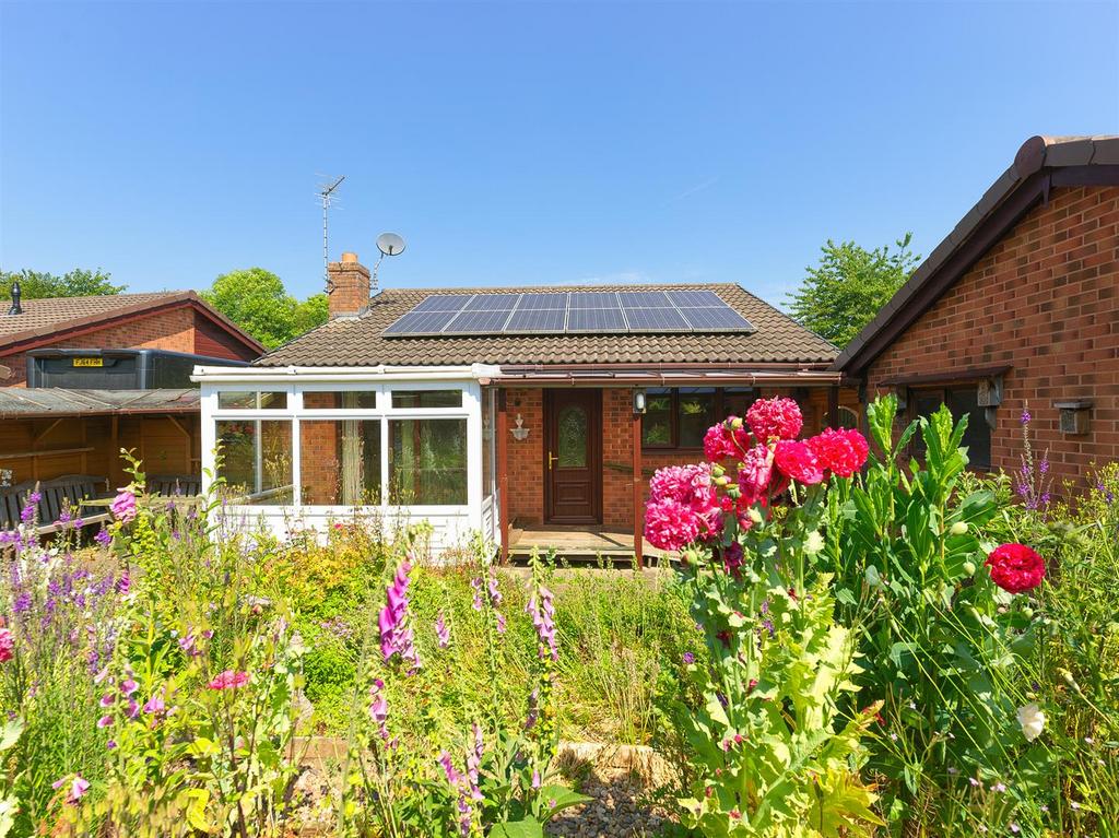 Old Chirk Road, Gobowen, SY11 3NT 2 bed bungalow for sale £219,950