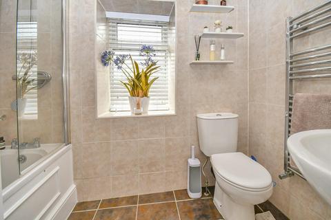 14 Carrbottom Road, Greengates, Bradford, BD10 0BB