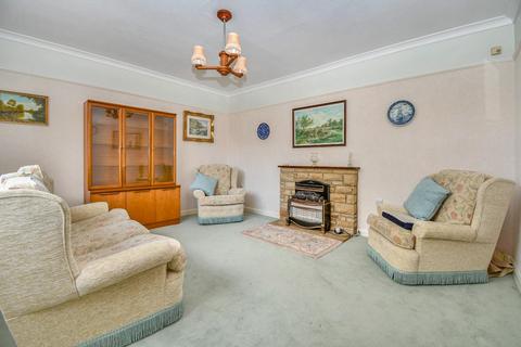 18 Aire View, Yeadon, Leeds, LS19 7TL