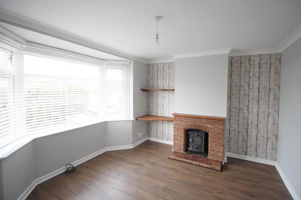 Seaview Estate, Netley Abbey, Southampton, SO31 5BQ 2 bed semidetached