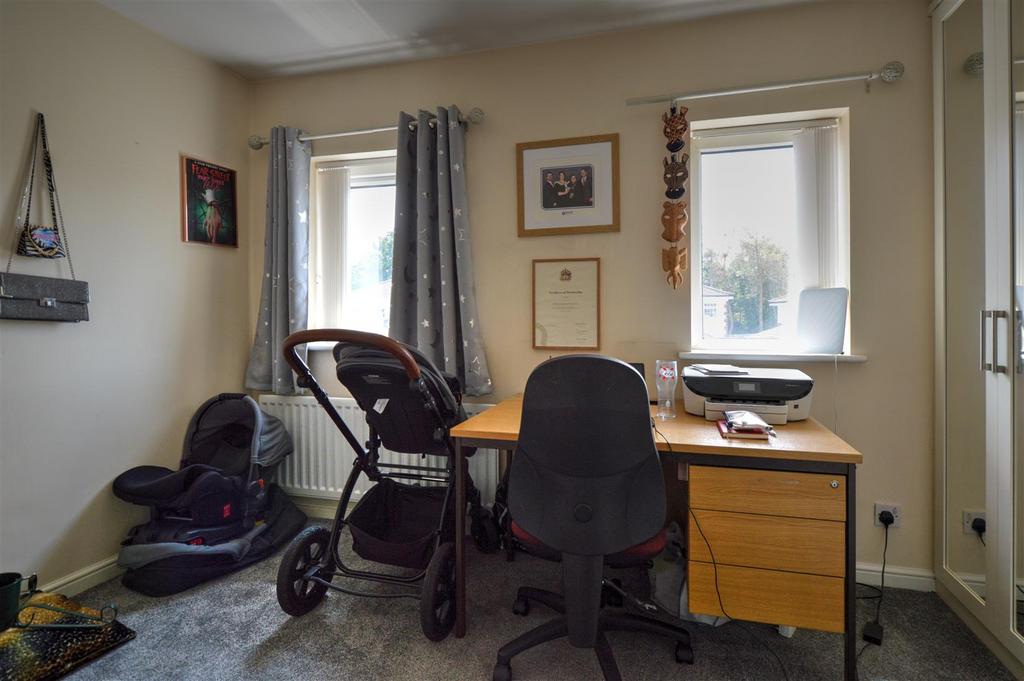 The Mews, Merley Gate, Morpeth 2 bed end of terrace house £700 pcm (£162 pw)