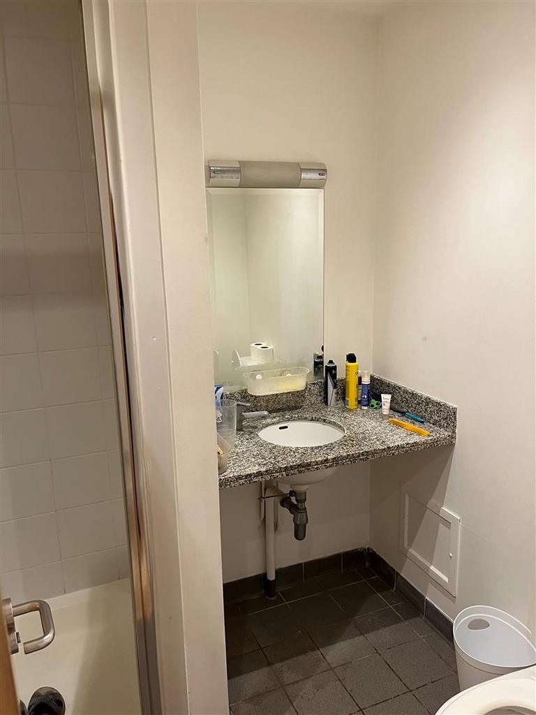 Toilet.jpg