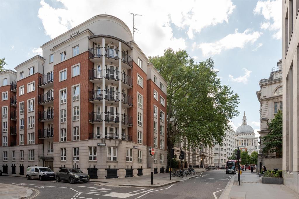 Milton House, London EC1A 2 bed apartment for sale £895,000