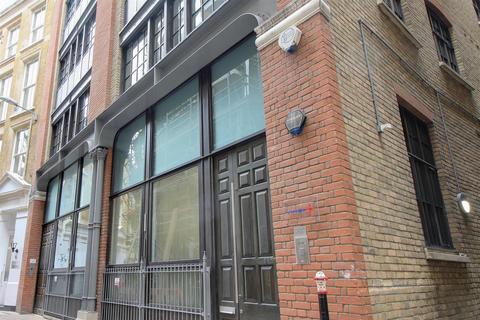 Flat 9, 3 Ludgate Square, London, EC4M 7AS