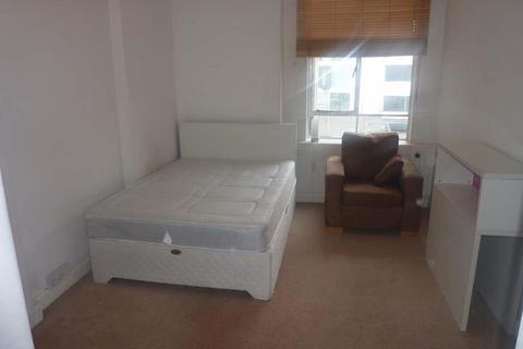 Studio for sale - Charterhouse Square, London EC1M