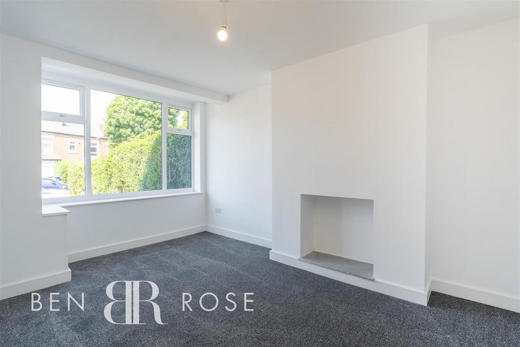 Botany Brow, Chorley 3 bed semidetached house £239,995