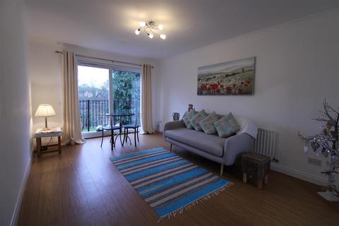 1 bedroom apartment for sale, Westcliffe Court, Darlington