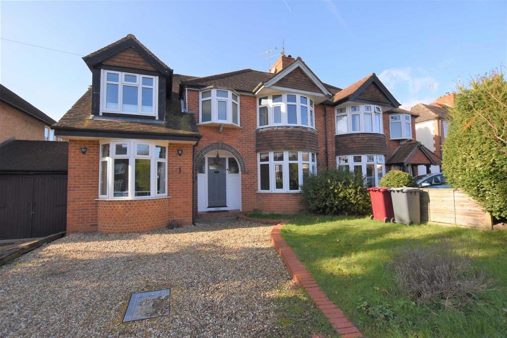 Woodcote Way, Caversham 4 bed semidetached house £2,495 pcm (£576 pw)