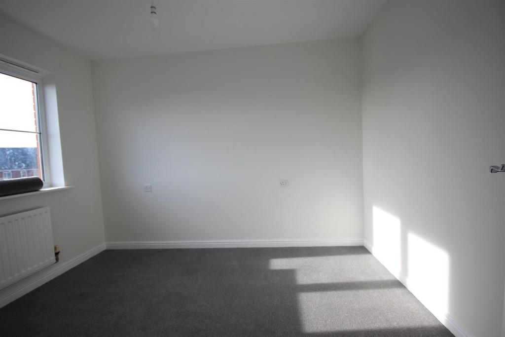 Bedroom 2.JPG