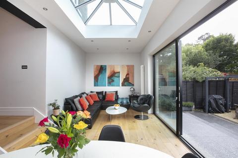 9 Burghill Road, London, SE26 4HJ