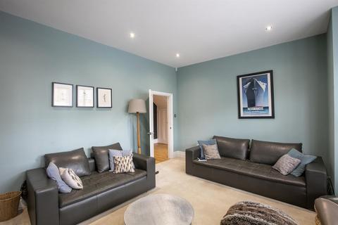 9 Burghill Road, London, SE26 4HJ