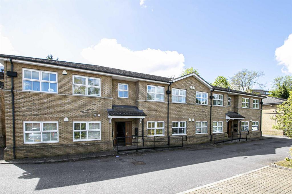 The Siding, Fenny Stratford 2 bed apartment £1,050 pcm (£242 pw)