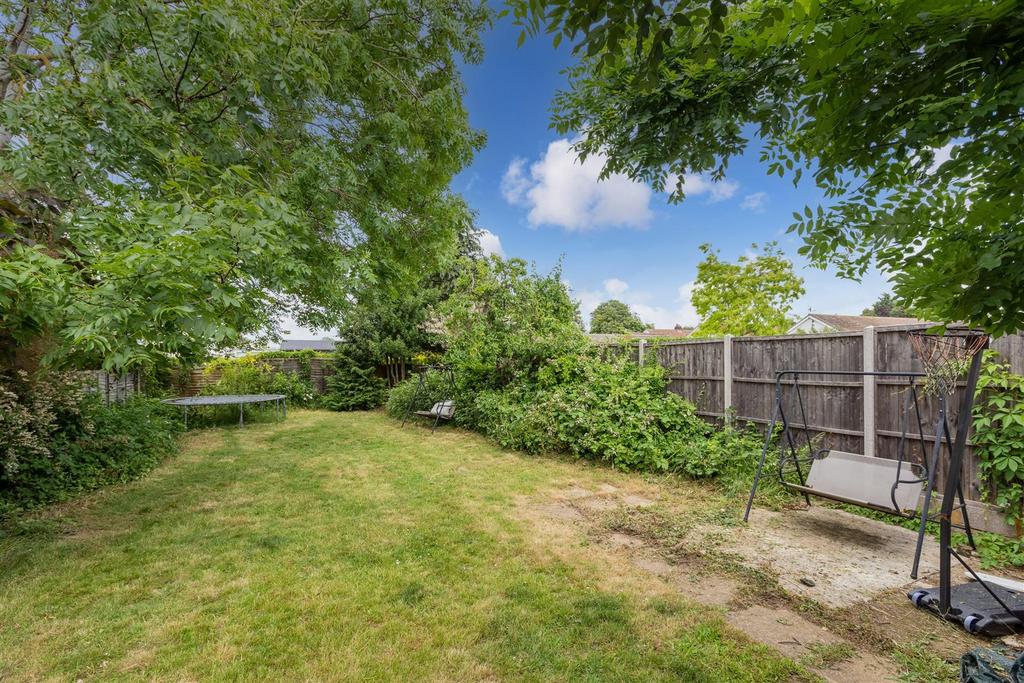 Royston Way, Burnham 5 bed detached bungalow for sale £600,000