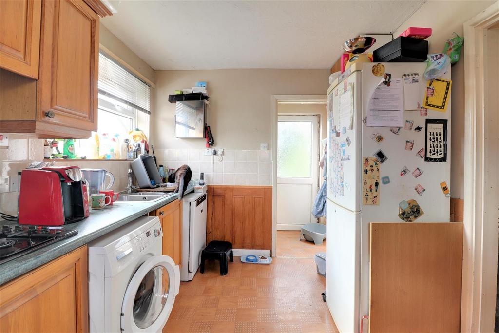 Hyett Road, Cashes Green, Stroud 3 bed semidetached house for sale £