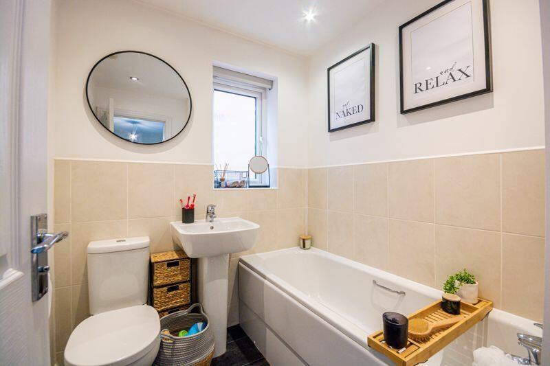 Glaramara Drive, Brackenleigh, Carlisle, CA2 3 bed semidetached house