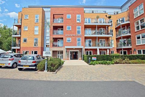 2 bedroom flat for sale, Goldwyn House,Studio Way, Borehamwood