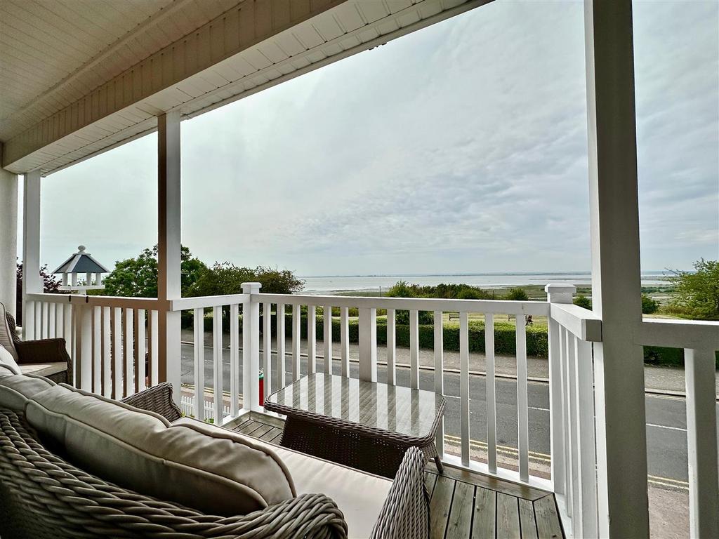 Marine Parade, LeighOnSea 5 bed detached house for sale £1,950,000
