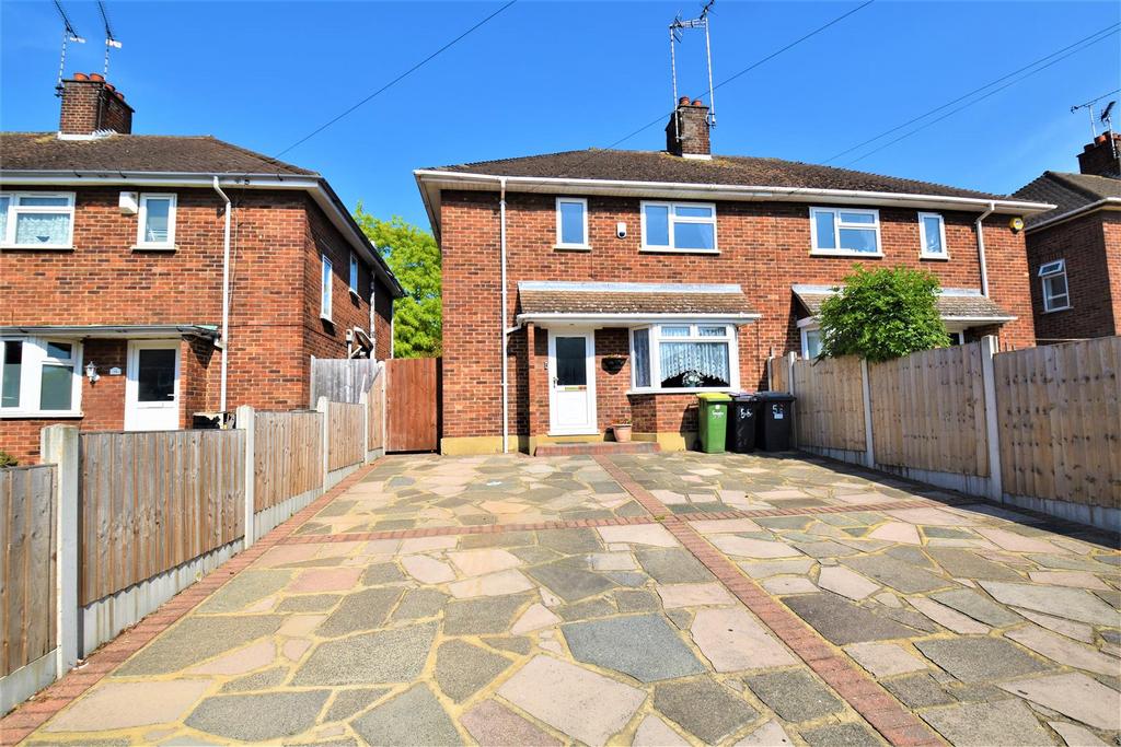 The Drive, Rochford 4 bed semidetached house £370,000