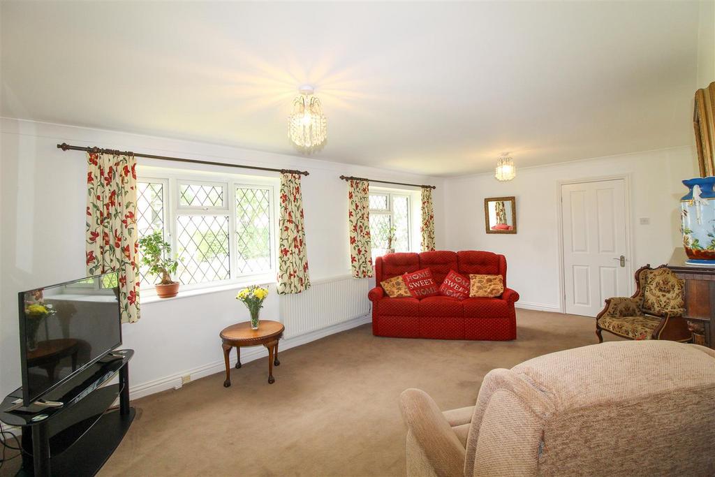 Whitcliffe Lane, Ripon 2 bed detached bungalow for sale £330,000