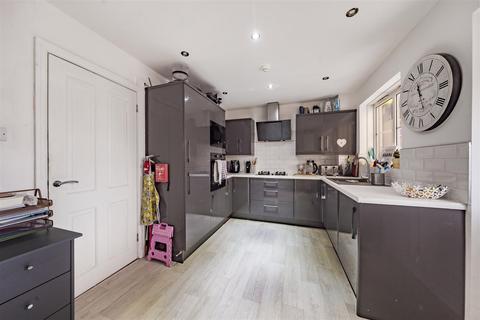 26 Dickens Road, Malton, YO17 7FF