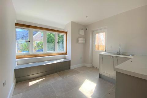 Springfield House Lower Common, Longden, Shrewsbury, SY5 8HB