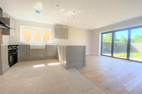 Springfield House Lower Common, Longden, Shrewsbury, SY5 8HB